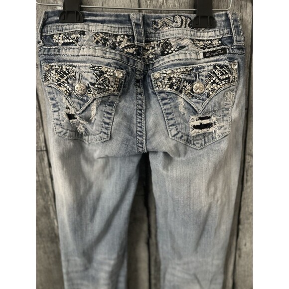 Miss Me Jeans Womens 26 Signature Crop Distressed Lace Embellished Denim Pants - Picture 4 of 6